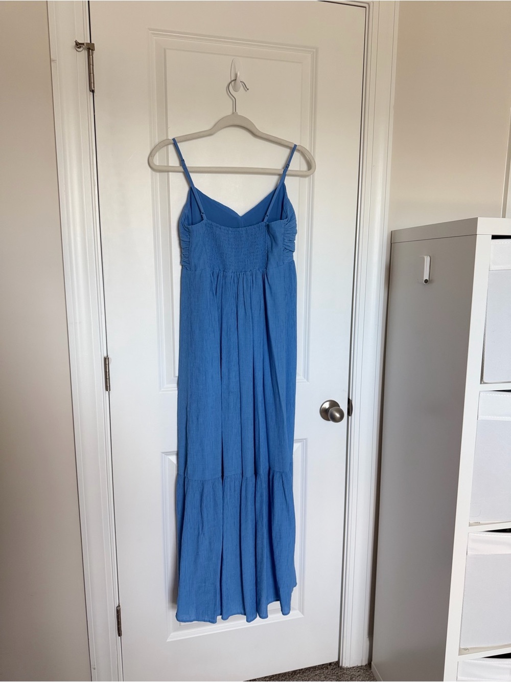 Abercrombie & Fitch Crinkle Textured Ruched Maxi Dress - Picture 6 of 7